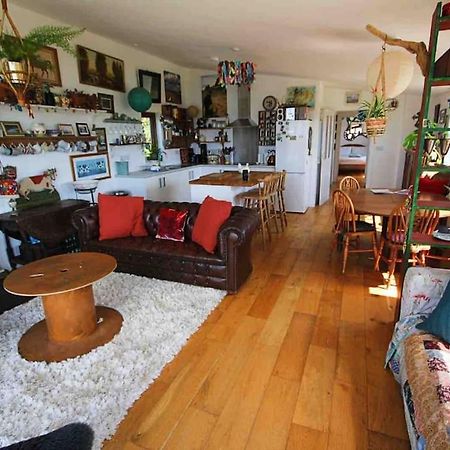 Spacious Cabin On Isolated Farm With Sea View Bude Εξωτερικό φωτογραφία
