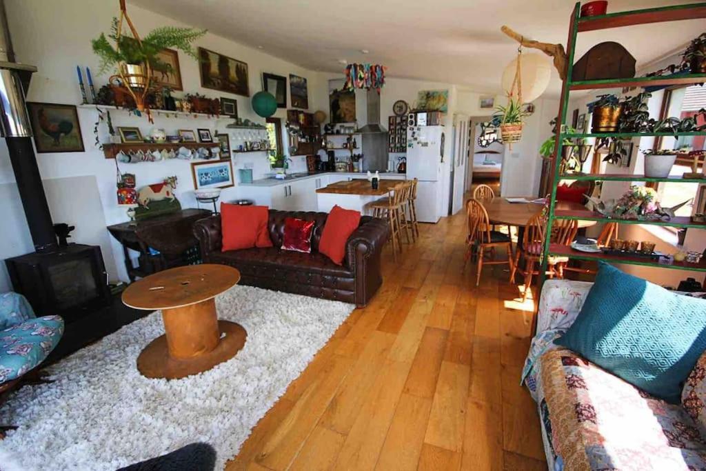 Spacious Cabin On Isolated Farm With Sea View Bude Εξωτερικό φωτογραφία