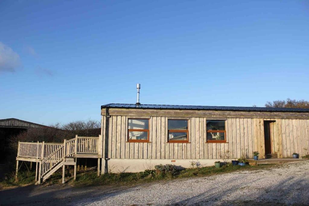 Spacious Cabin On Isolated Farm With Sea View Bude Εξωτερικό φωτογραφία